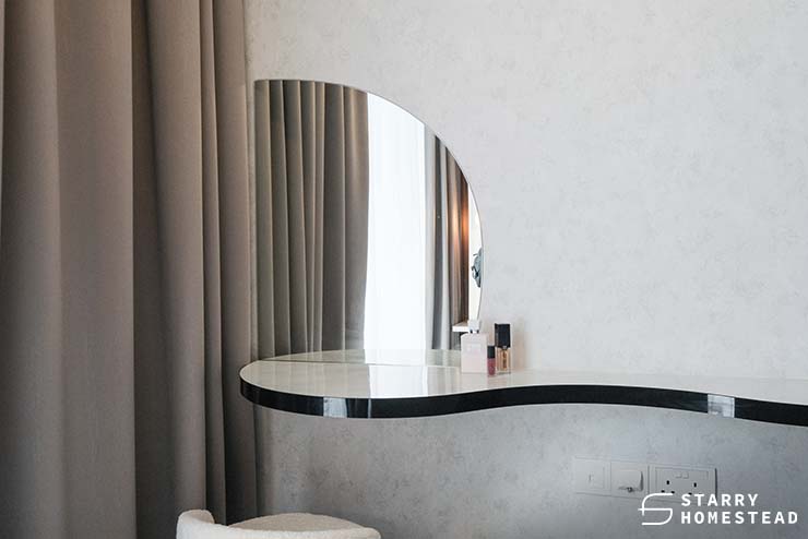 home interiors with reflective surfaces home interiors with reflective surfaces