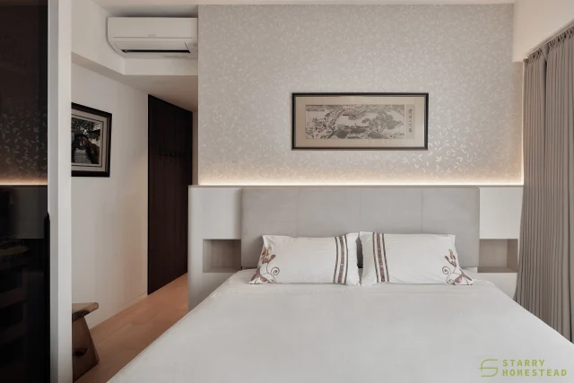 Clean, cosy, and elegant — that’s what I found in this room.
-
The Reef At King's Dock // Modern Scandinavian
Designer: Nixon
-
#starryhomestead #singapore #renovation #interiordesign #qanvast #homematch #hometrust #sghomedecor #interiordesigninspo #sgreno #sgid #sghome #hdb #bto #condo #landed #commercial #scandinavian #modern #minimalist #contemporary #bedroom