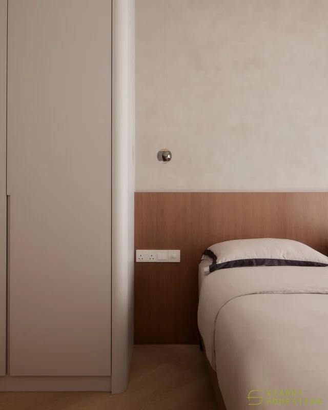 Warm lighting fills the space with softness, enhancing the lime-washed walls and bringing out their unique texture and depth.
-
Tampines GreenCres // Modern
Designer: Ashley
-
#starryhomestead #singapore #renovation #interiordesign #qanvast #homematch #hometrust #sghomedecor #interiordesigninspo #sgreno #sgid #sghome #hdb #bto #condo #landed #modern #scandinavian #minimalist #midcenturydesign #bedroom