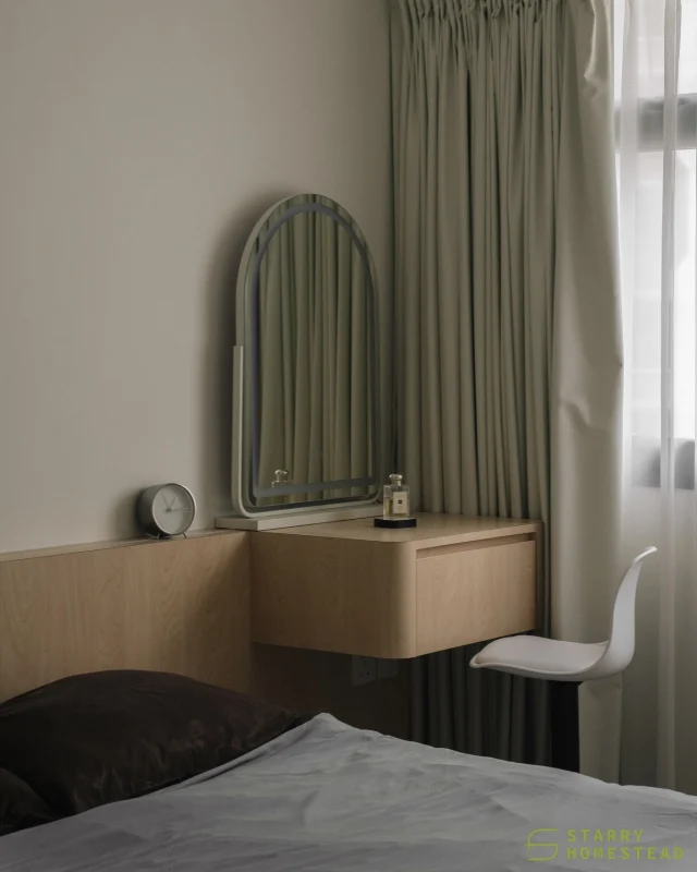 A dressing table that connects to the bedhead and doubles as a bedside. Smart design that adds function and ease to daily life.
-
Punggol Point Cove // Creamy Muji
-
#starryhomestead #singapore #renovation #interiordesign #qanvast #homematch #hometrust #sghomedecor #interiordesigninspo #sgreno #sgid #sghome #hdb #bto #condo #landed #commercial #scandinavian #modern #minimalist #creamy #muji #bedroom #dressingtable