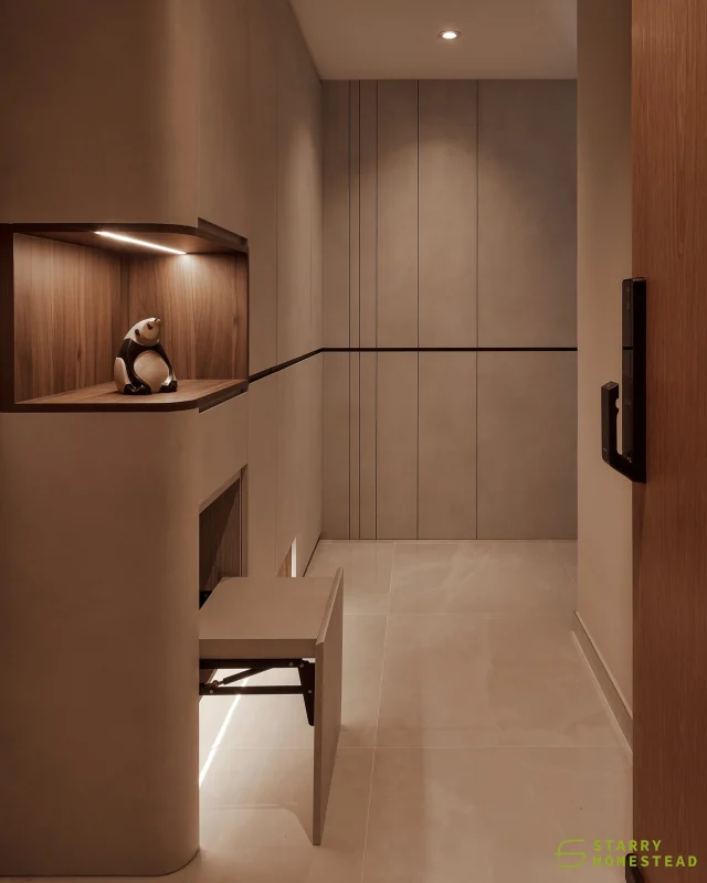 The entrance is more than just a doorway, it is the first little moment of home, designed to be practical and make life flow a little easier every day.
-
Penrose // Modern Contemporary
Designer: Callie
-
#starryhomestead #singapore #renovation #interiordesign #qanvast #homematch #hometrust #sghomedecor #interiordesigninspo #sgreno #sgid #sghome #hdb #bto #condo #landed #commercial #modern #comtemporary #luxury #livingroom #foyer #entrance