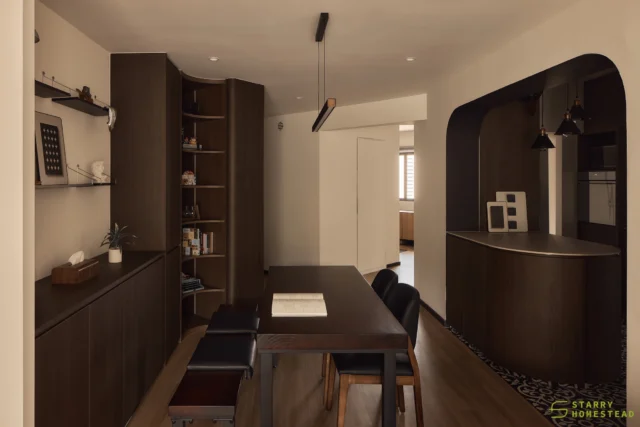 The curved lines and lighting add softness and flow, enhancing the retro feel while creating a warm, inviting ambience.
-
Depot Heights // Modern Contemporary 
Designer: Zheng Sheng
-
#starryhomestead #singapore #renovation #interiordesign #qanvast #homematch #hometrust #sghomedecor #interiordesigninspo #sgreno #sgid #sghome #hdb #bto #condo #landed #commercial #modern #comtemporary #luxury #livingroom #entrance #foyer #openconcept