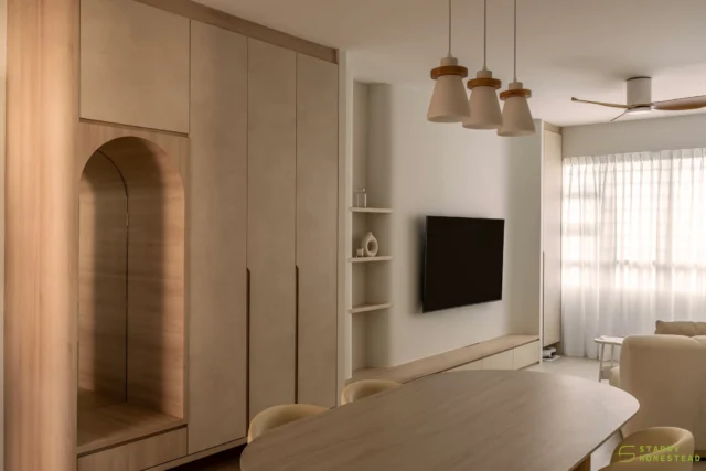 The living room is the first space that welcomes you home. Beyond colour, the layout, spatial flow, and details like curved elements and warm lighting come together to create a comfortable, inviting, and effortlessly elegant atmosphere.
-
Segar Palmview // Minimalist Creamy Scandinavian
Designer: Christine
-
#starryhomestead #singapore #renovation #interiordesign #qanvast #homematch #hometrust #homedecor #interiors #interiorinspo #interiordesigninspo #sgreno #sgid #sghome #minimalistliving #hdb #bto #condo #landed #commercial #modern #comtemporary #creamystyle #livingroom #entrance #openconcept