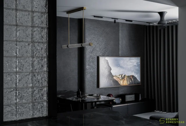 The dark, moody palette keeps things clean, luxe, and quietly confident. Black surfaces bring depth, warm light softens the edges — a look that's bold but never loud.
-
MacPherson Weave // Dark Luxe Minimalist
Designer: Nixon
-
#starryhomestead #singapore #renovation #interiordesign #qanvast #homematch #hometrust #homedecor #interiors #interiorinspo #interiordesigninspo #renovationinspo #sginteriordesign #sgrenovation #interior #design #singaporehomes #sghome #hdb #bto #condo #darkaesthetic #luxurystyle