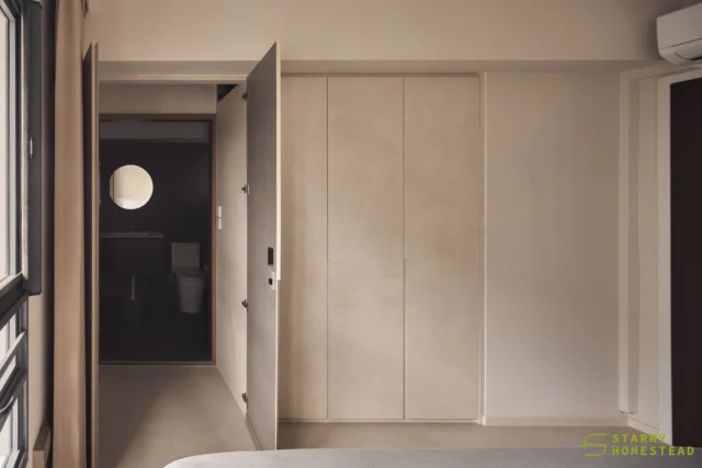 More than just a wardrobe. The full-height wardrobe conceals the bathroom behind a seamless hidden door, preserving a clean, minimalist aesthetic while maintaining a visually uninterrupted flow throughout the space.
-
Tampines GreenJade // Creamy minimalist
Designer: Zheng Sheng
-
#starryhomestead #singapore #renovation #interiordesign #qanvast #homematch #hometrust #homedecor #interiors #interiorinspo #interiordesigninspo #renovationinspo #sginteriordesign #sgrenovation #interior #design #singaporehomes #sghome #hdb #bto #condo #modern #creamy #minimalist #hiddenbathroom